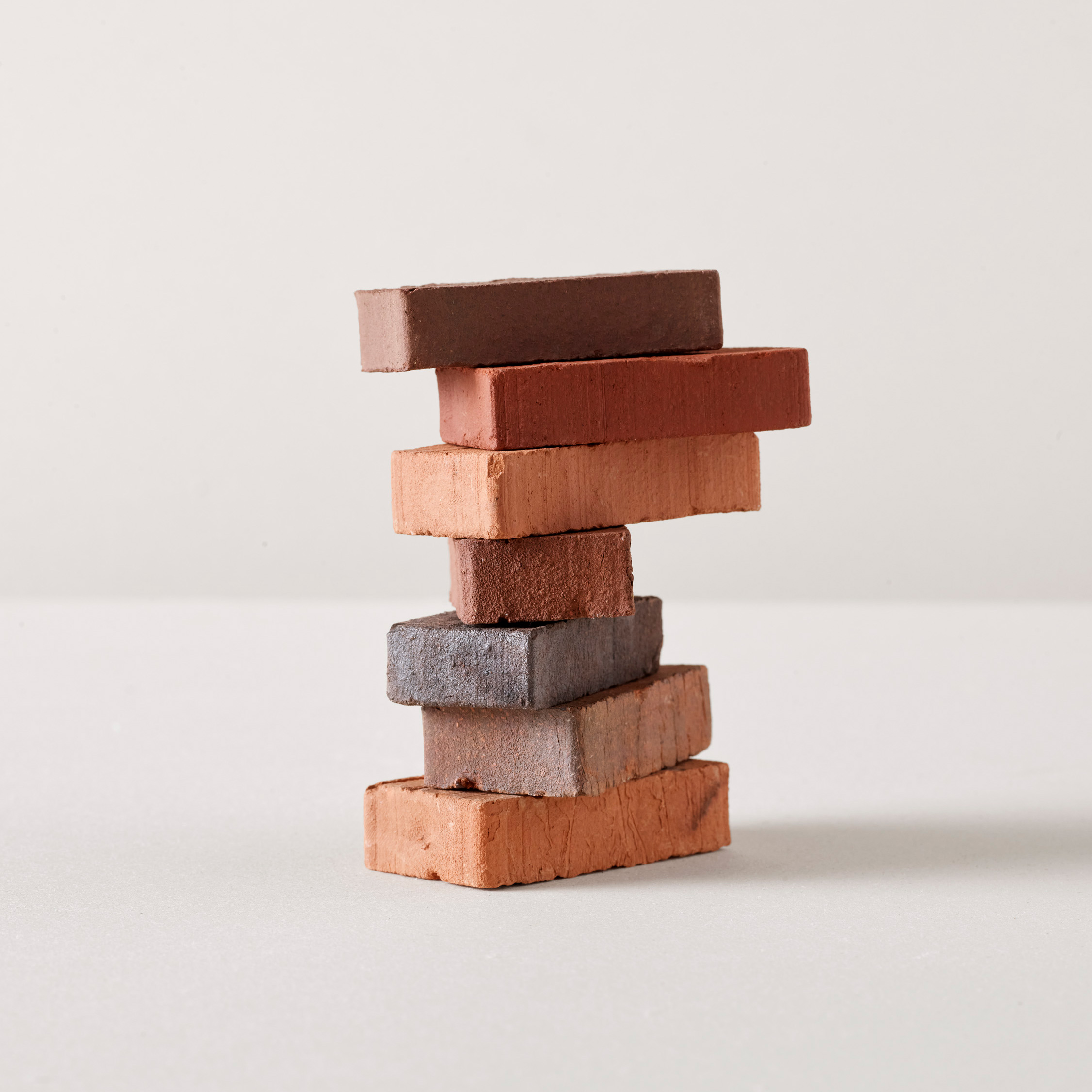 AKI BLOK x Petersen Tegl - Billede 1